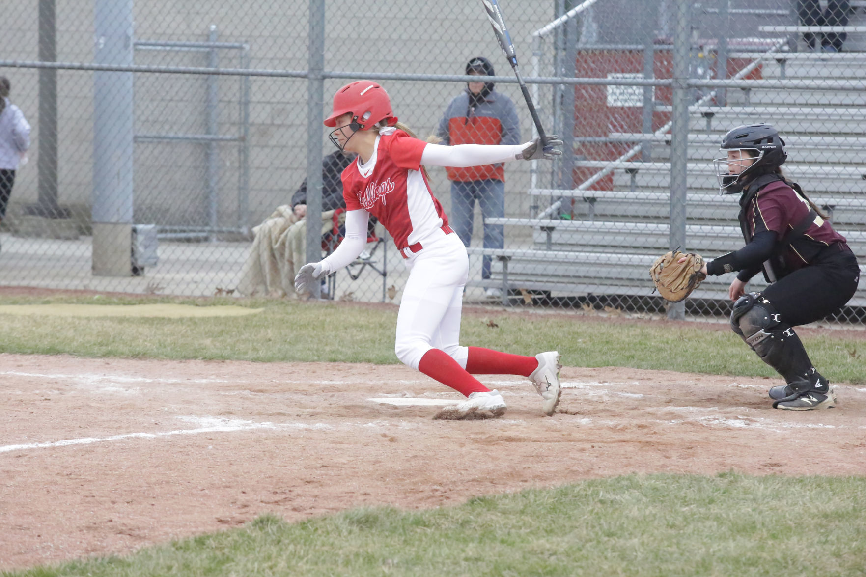 Gallery Bulldogs vs Trojans in softball